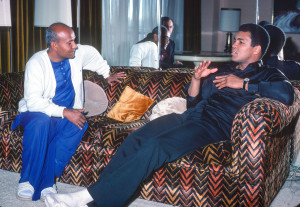 Sri Chinmoy meets with Muhammad Ali in NYC